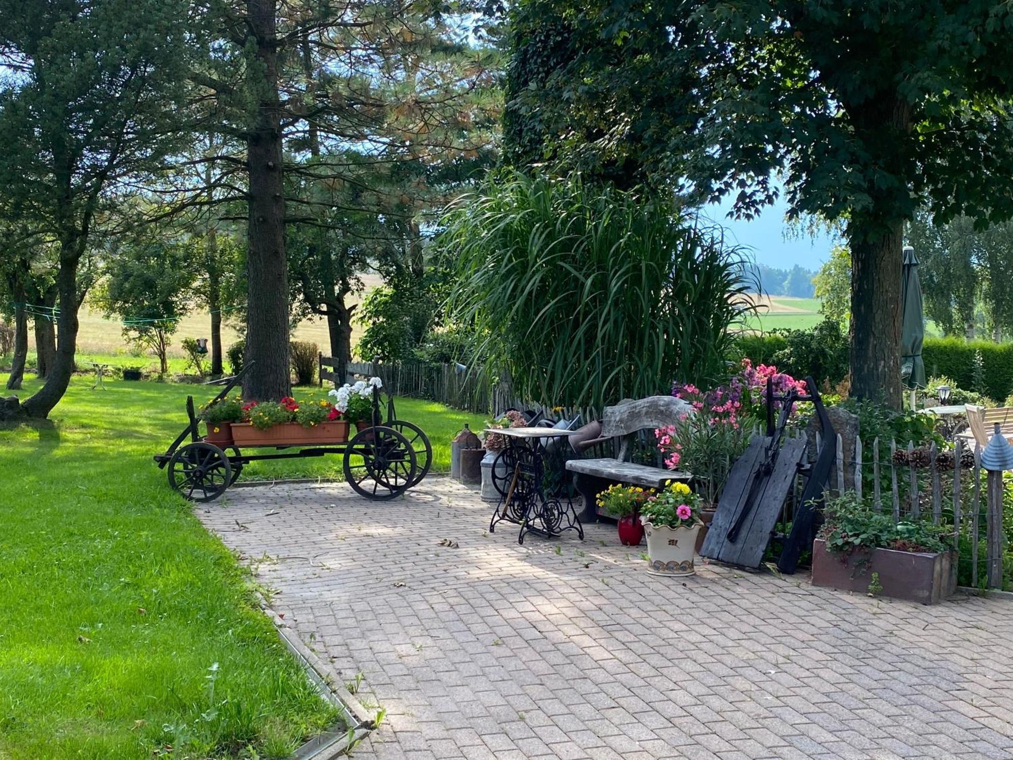 Hotel Olbernhau Mit Sauna - Kleines Landhotel Zur Ofenschenke Esterno foto