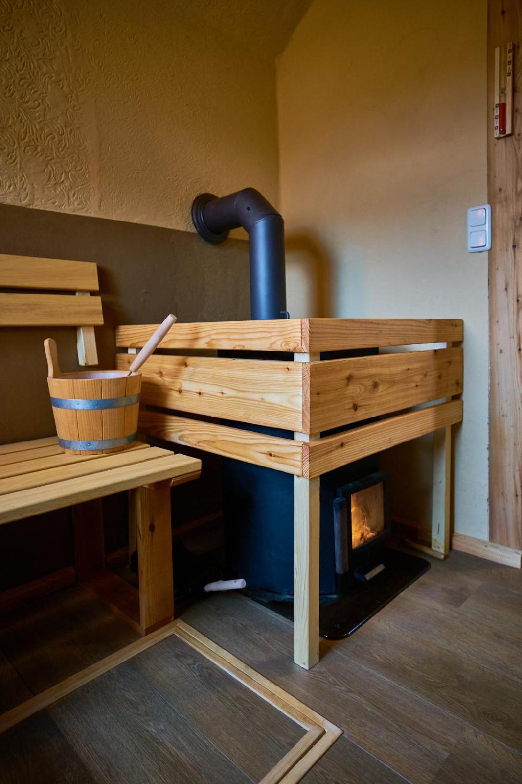 Hotel Olbernhau Mit Sauna - Kleines Landhotel Zur Ofenschenke Esterno foto