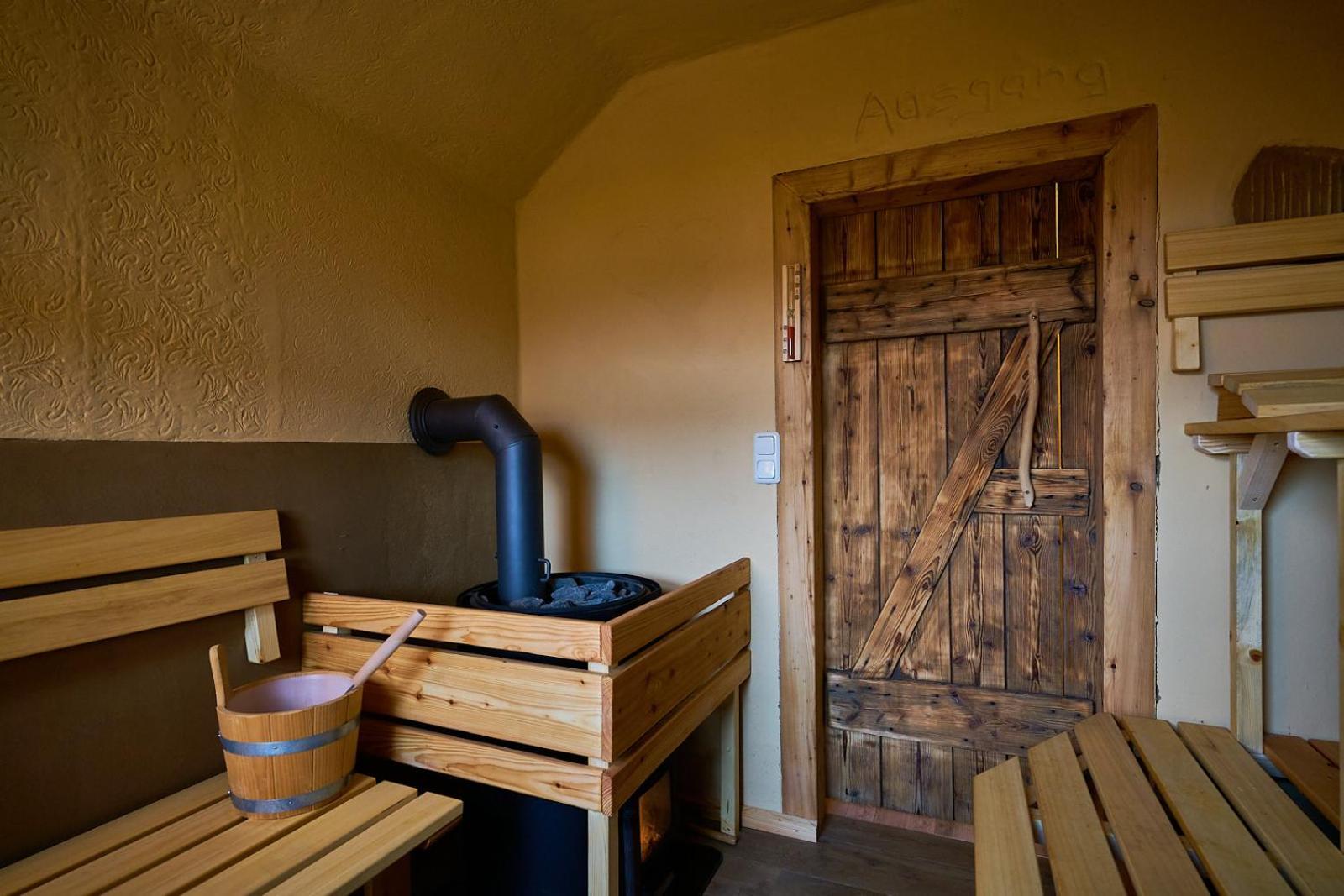 Hotel Olbernhau Mit Sauna - Kleines Landhotel Zur Ofenschenke Esterno foto