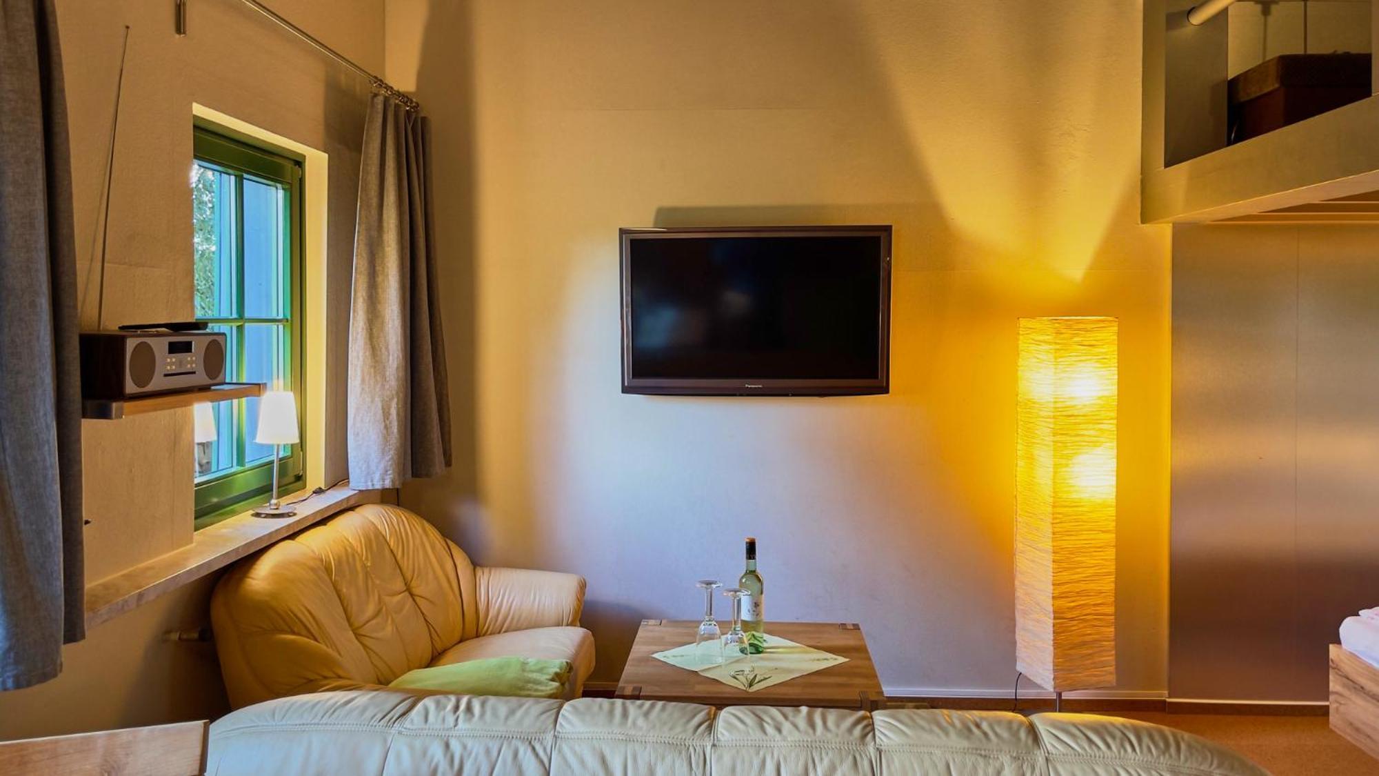 Hotel Olbernhau Mit Sauna - Kleines Landhotel Zur Ofenschenke Esterno foto